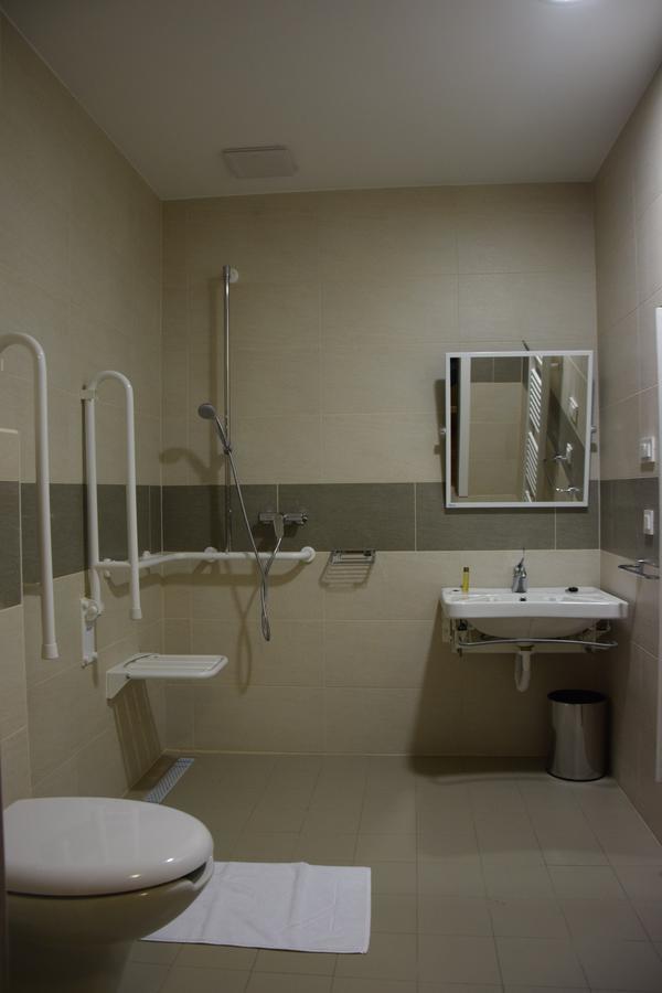 Daka Prenocisce Motel Velika Vas pri Krskem Bagian luar foto